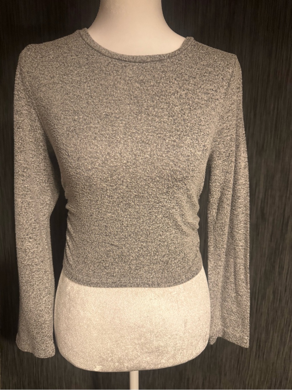 Women's Long Sleeve Top in Heather Gray